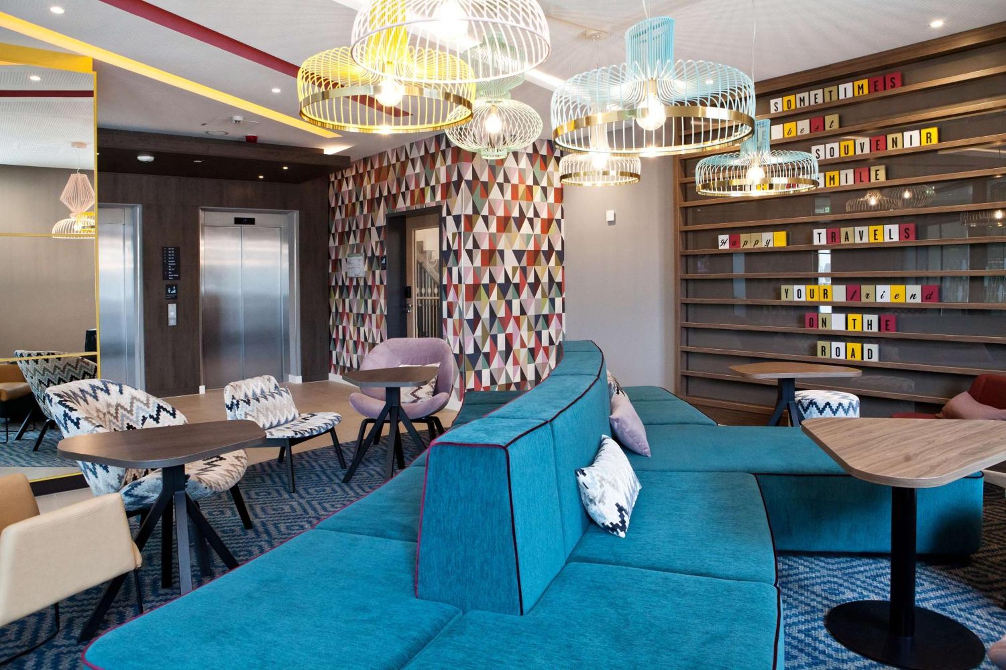 Hotel Hampton By Hilton Ratisbona Esterno foto